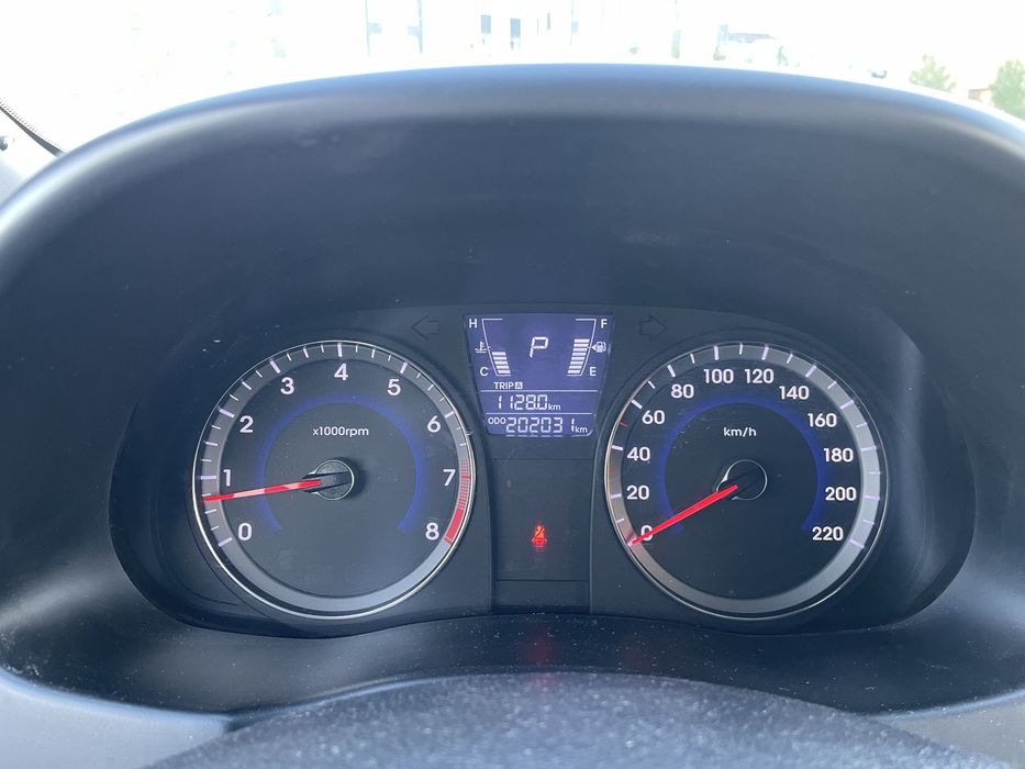 Автомобиль Hyundai Accent HB