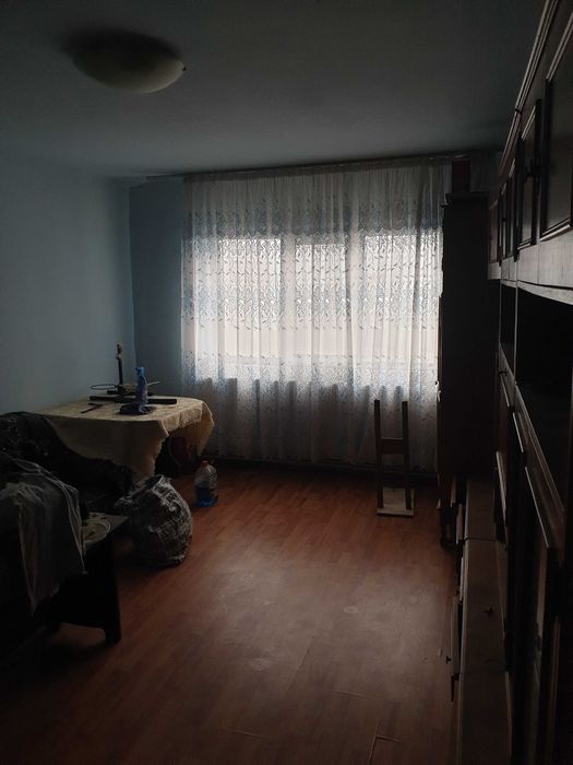 Vând apartament 4 camere, 87 mp, situat în zona Balta Albă