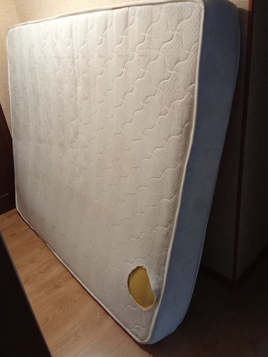 Матрас 160×180 бу