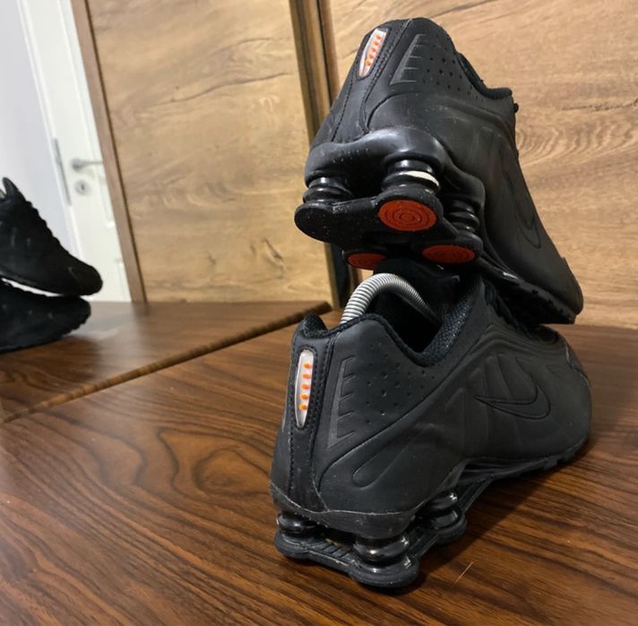 Adidasi Nike Shox Marimea 40.5/ 41