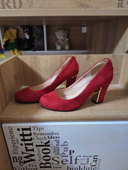 Продам туфли 38 размер