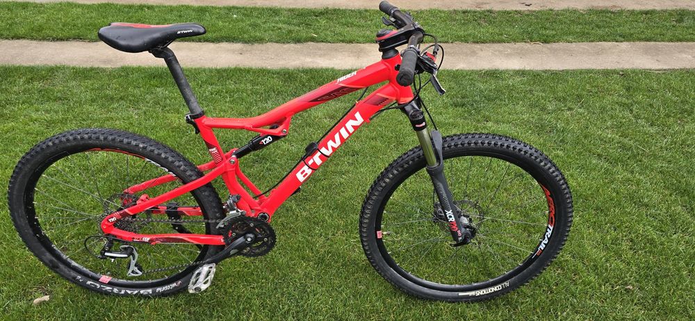 Bicicleta full suspension Rockrider 540s