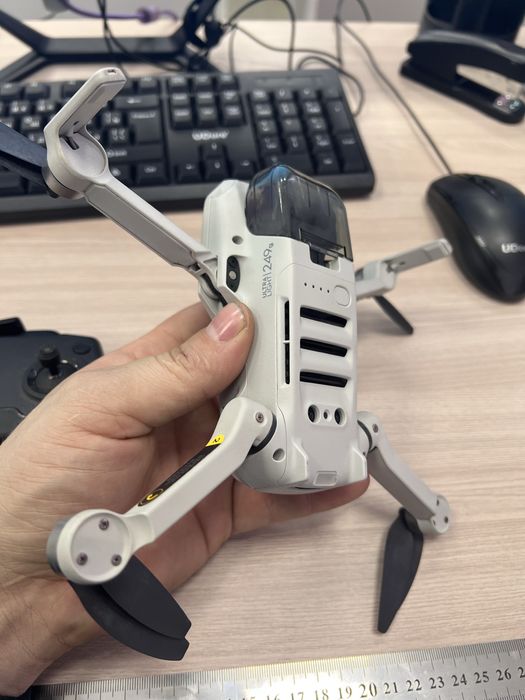 Продам дрон DJI mavic mini