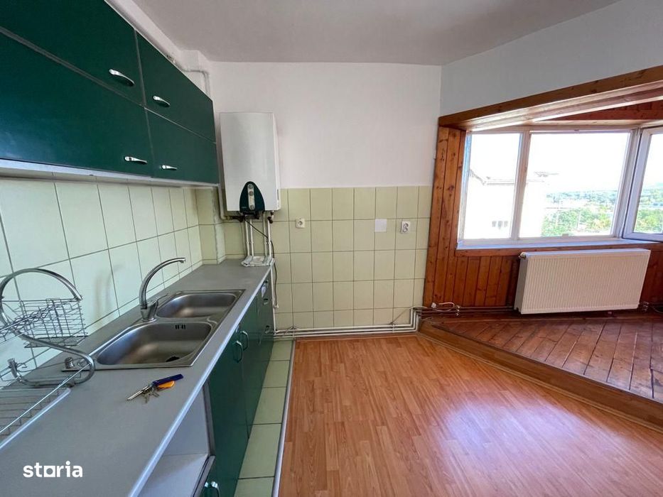 Apartament 2 camere, balcon, Cugir