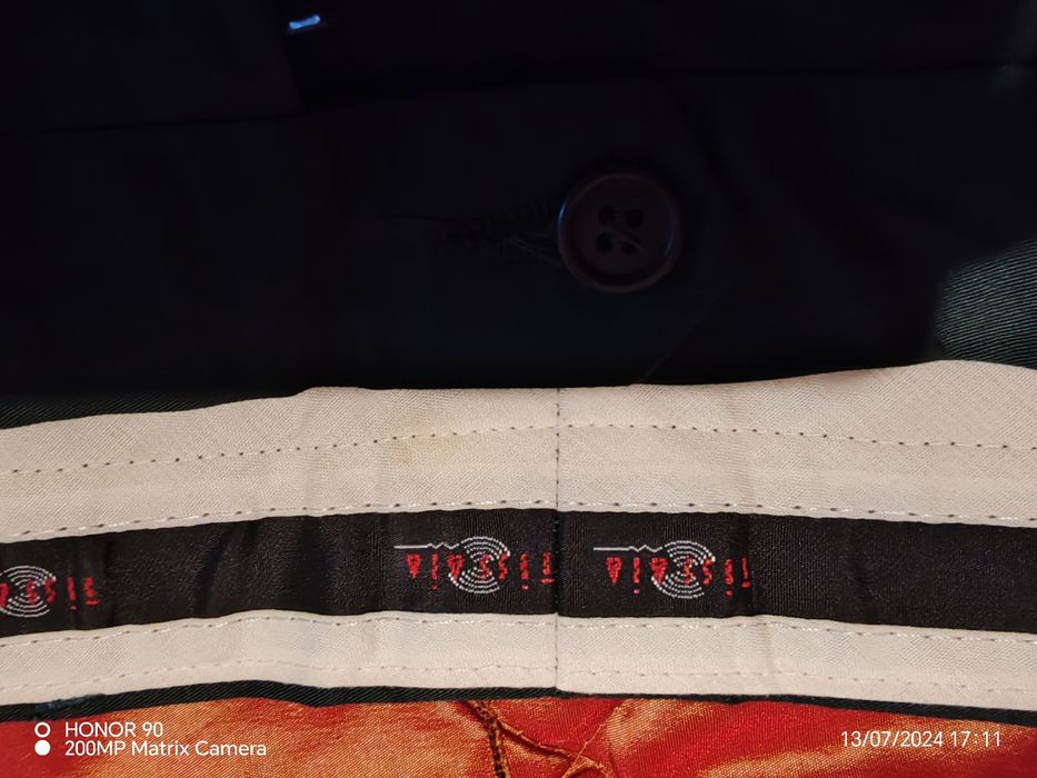 Pantaloni pentru bărbați, model clasic