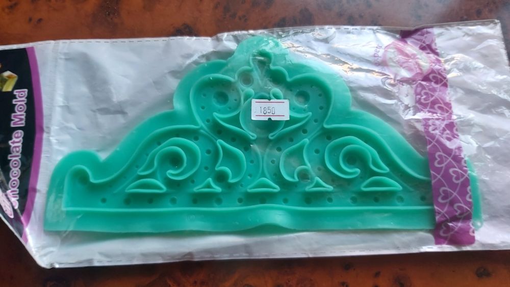 Продам силиконовые формы для теста и шоколада.Цены разные.