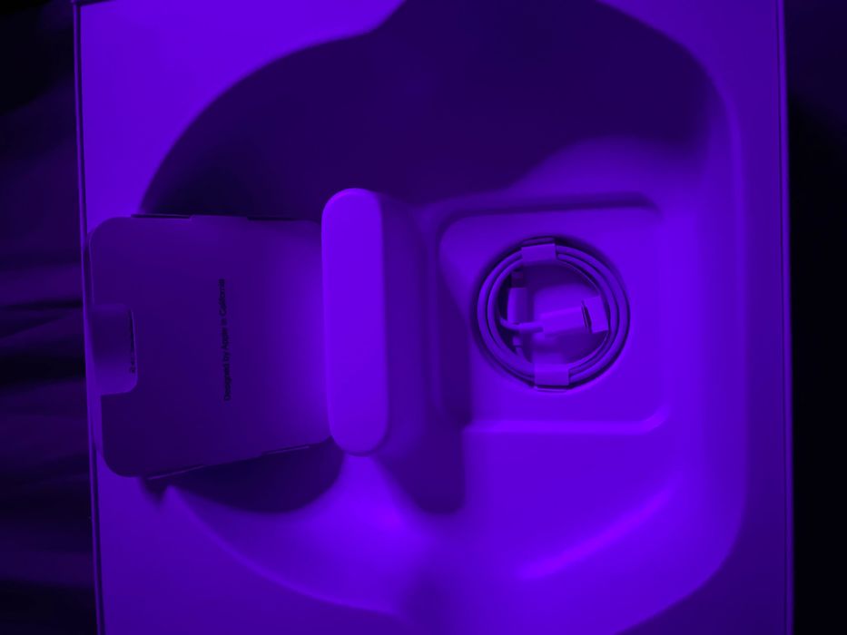 Продам оригинальные Apple AirPods Max Silver (Lightning).