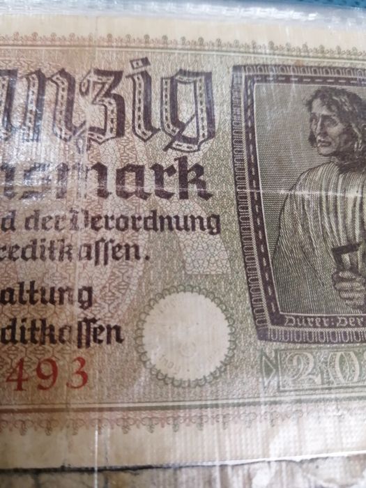 Продаётся большая коллекция банкнот до 1950 года.