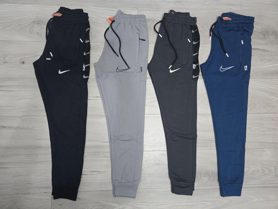 Pantaloni de trening barbati/ Noi Nike