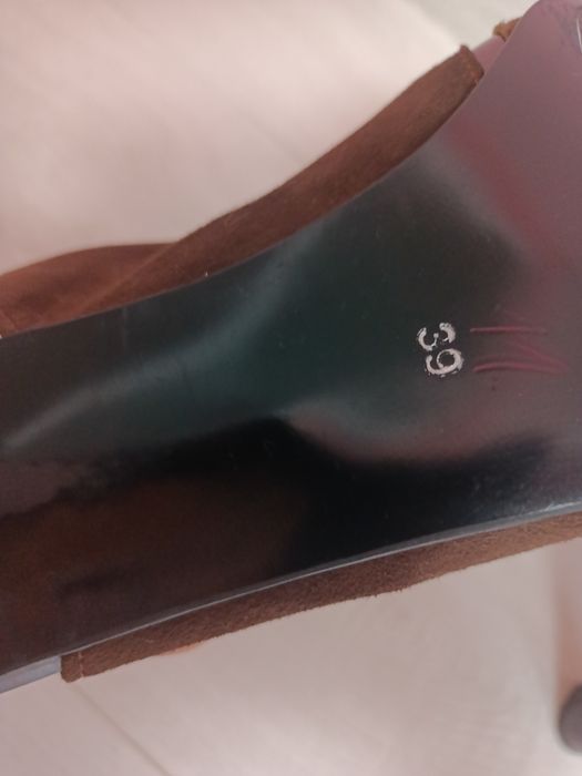 Pantofi piele întoarsă Salamandra Design