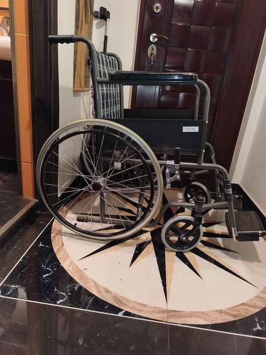 Cărucior pentru handicapați,sau persoane în vârstă