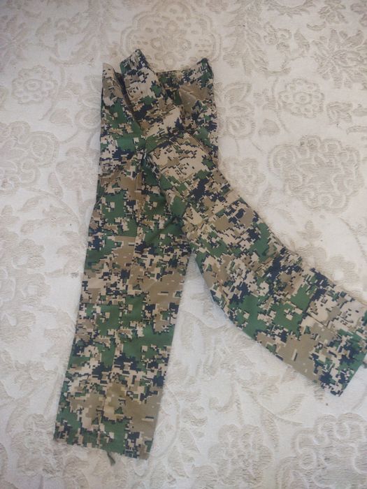 Военные брюки хорошего качества.