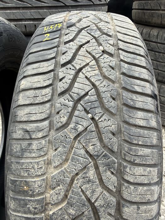 2 боря зимни гуми Barum 195/65 R15 Dot 4521 ном 517