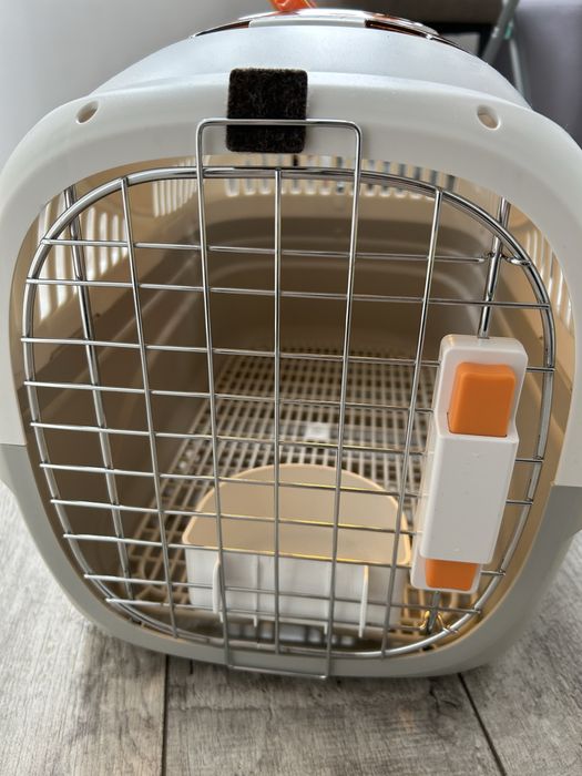 Переноска для домашних питомцев