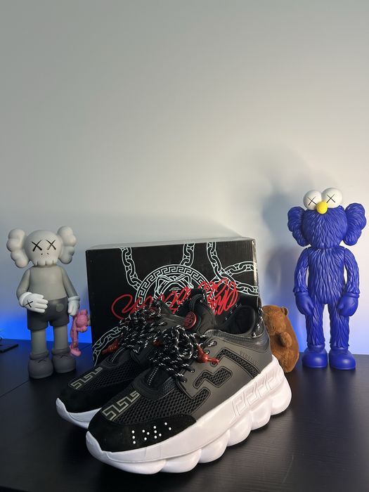 Versace Chain Reaction