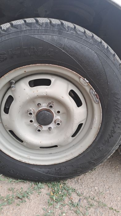 Продам 4 балона r 13