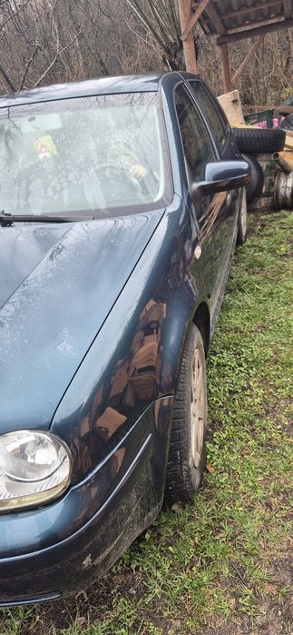 Golf 4 , an 2003 pentru piese