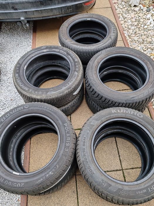 Vând cauciucuri 205/60/16 M+S seturi de câte 2 buc imp Germania