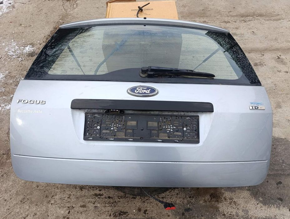 Заден капак / пета врата за Форд Фокус / Ford Focus комби 2006г