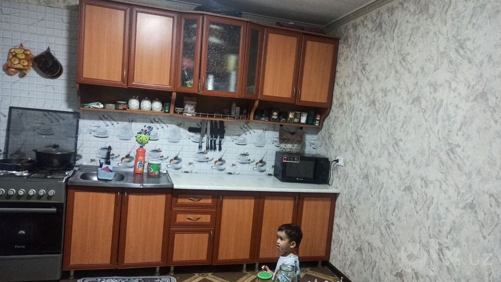 Кухонный гарнитур ва қолин сотилади