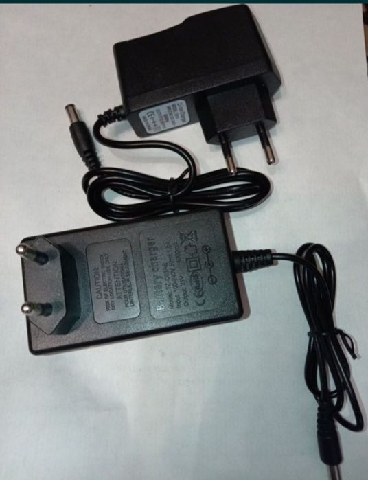 Зарядное устройство