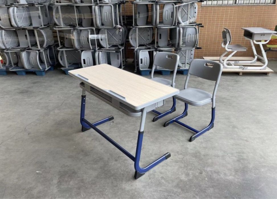 Школьная парта  Парта