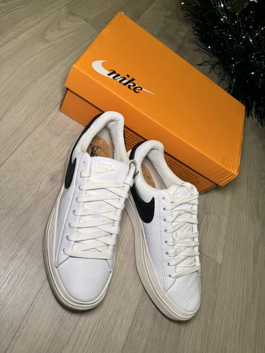 Продам кроссовки Nike оригинал