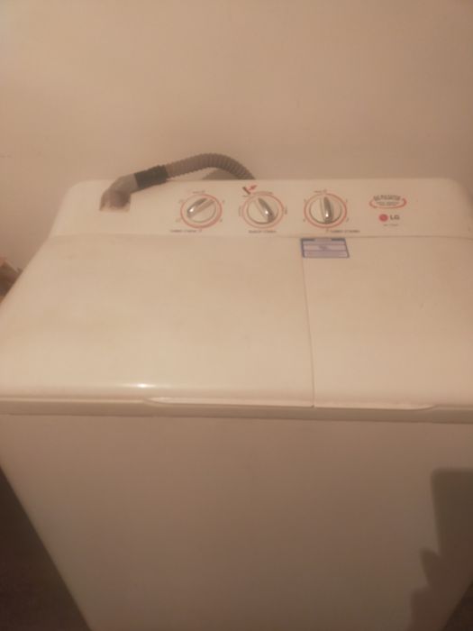 Продам стиральную машинку полуавтомат