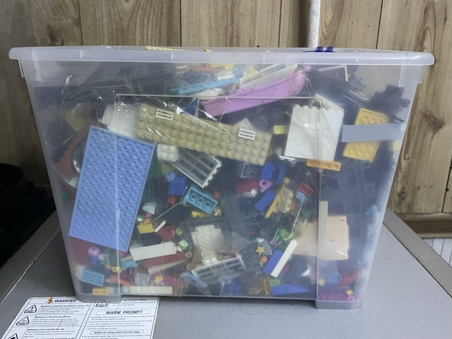 Ящики с лего оригинал