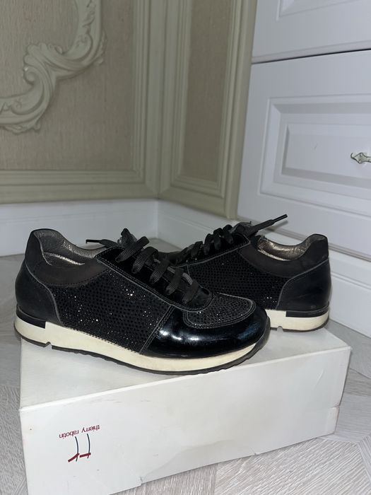 Кроссовки 33 размер