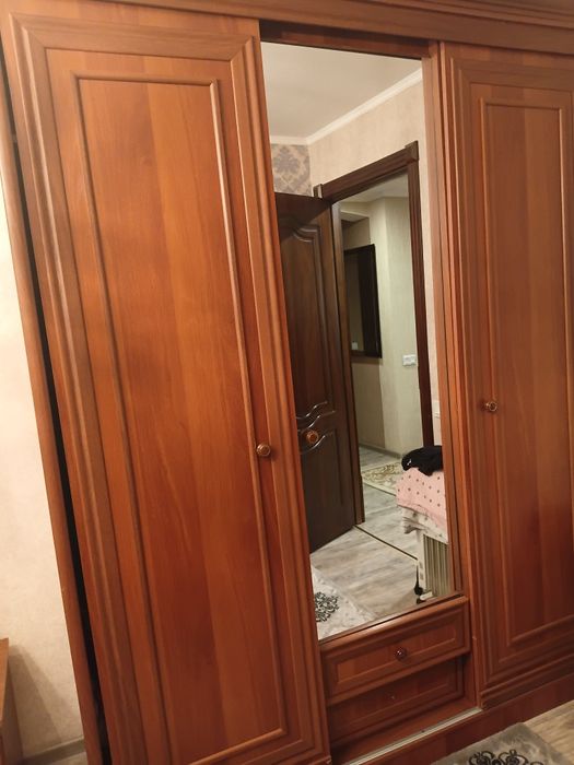 Продается кровать и шифоньер