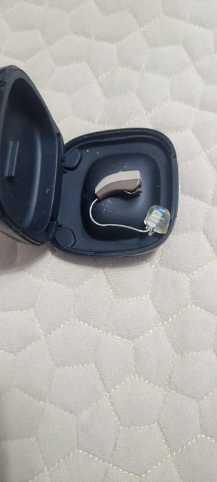 Продам слуховой аппарат