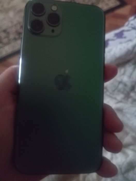 Продам iPhone 11