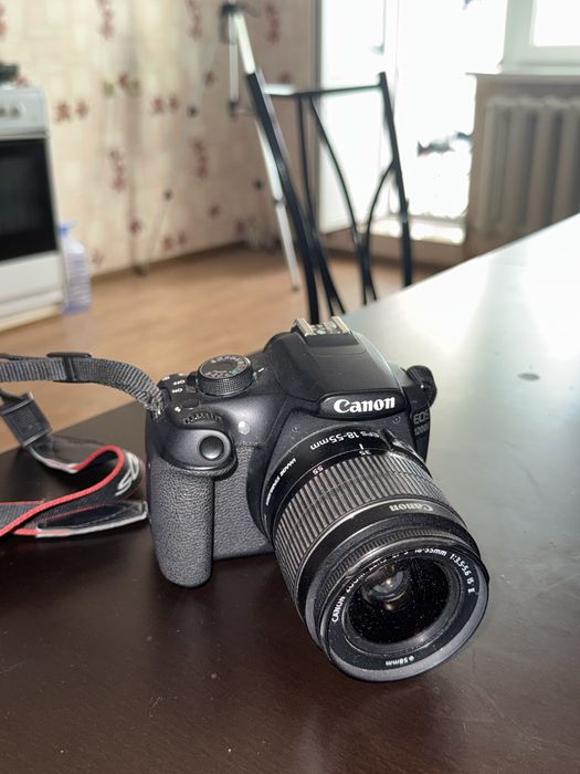 Фотоаппарат Canon 1200D