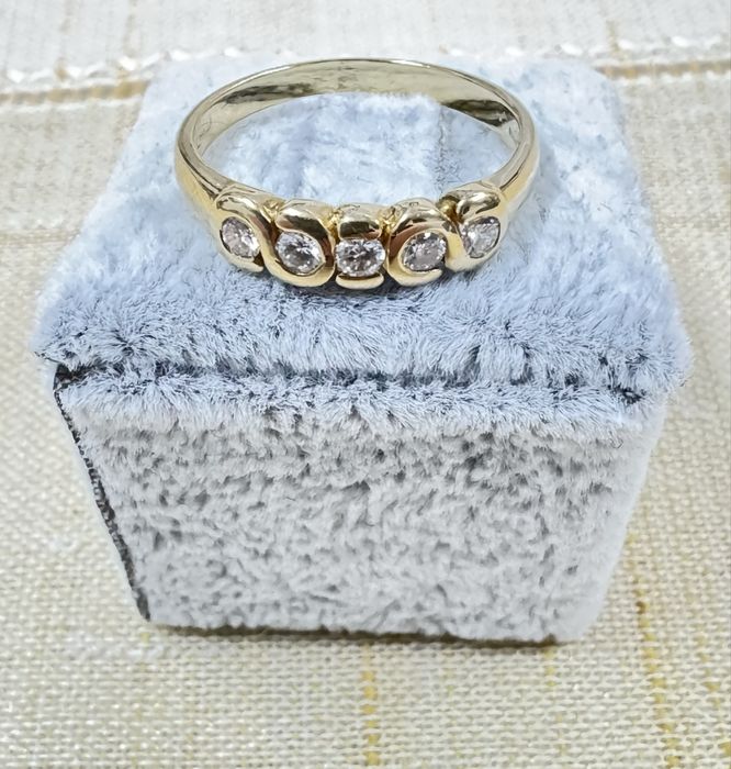 Inel Aur galben 18k cu diamante, pret fix
