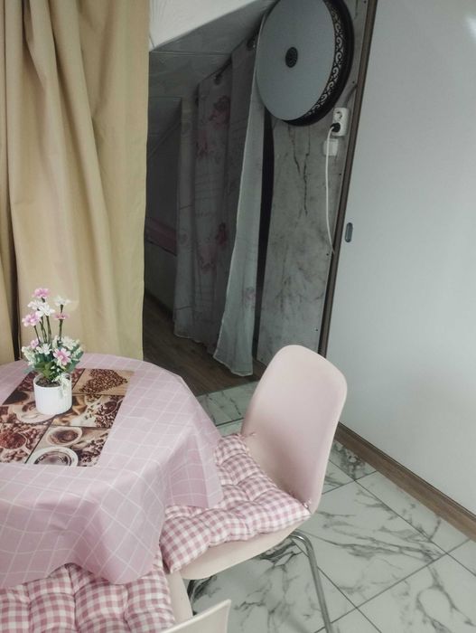 Студио под наем.5мин от военом.училище и морска градина.