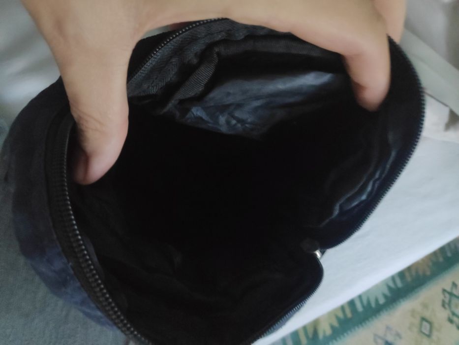 Vand borseta cumparata din Grecia