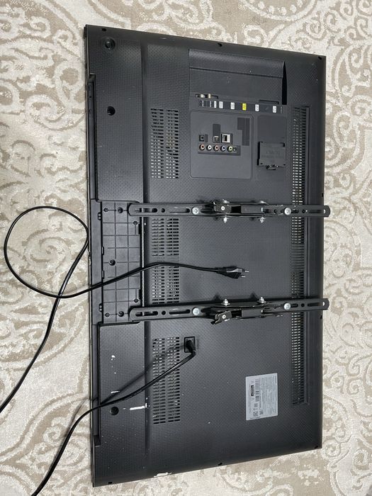 Продаю Samsung LED телевизор