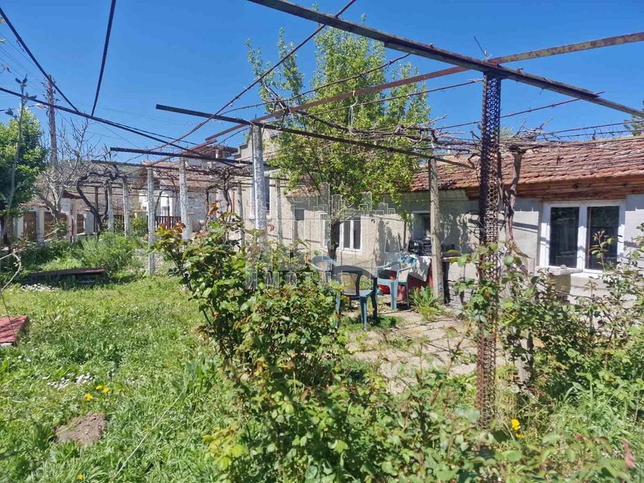 Къща в Варна, област-с.Осеново