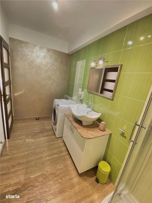 Hotel 4 studiouri 4 camere duble parcare zona Centrala