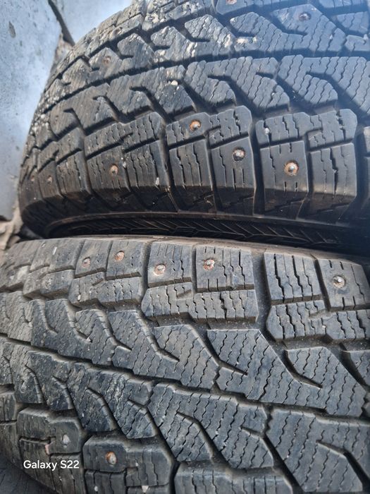 2 Шины зимние с дисками на газель