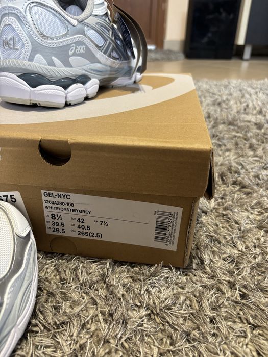 Asics Gel NYC Gri 42 / 43 .   Adidasi casual pentru sport/plimbari.