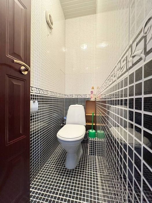 Срочно Продаётся Эльбек 2/9/9 ремоно хороший с мебелью техникой !