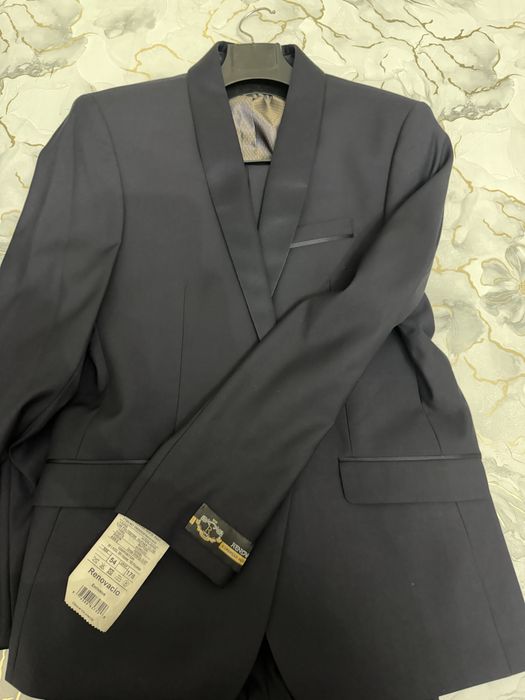 Мужские костюмы