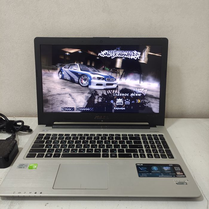 Ноутбук Asus Core-i3 с играми
