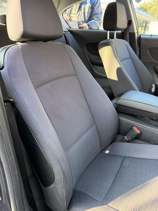 BMW 118D 2008год.