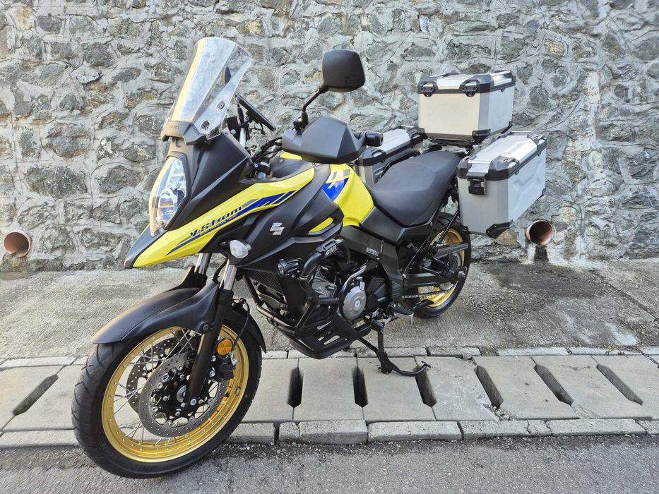 Suzuki V-Strom 650 XT ABS 4850 KM!! ~ Garantie ~ Rate FIXE ~