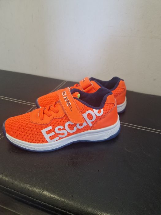Adidasi Escape, marimea 31