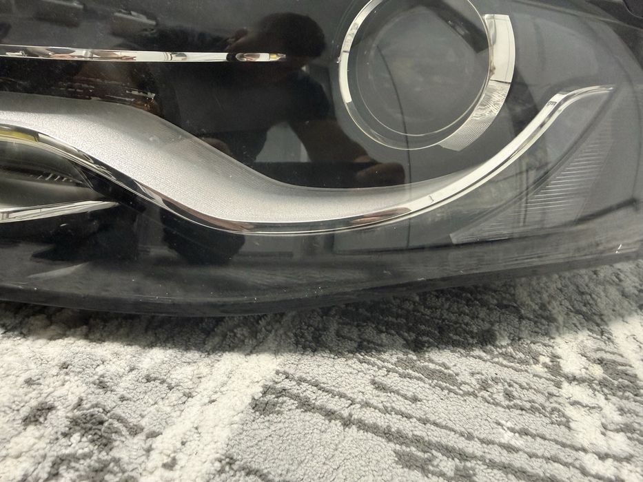 Far Audi  Stanga A4B8 NOU!