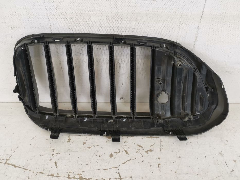 БМВ Серия 5 Г30 / BMW Seria 5 G30 [ - ] Оригинална предна решетка на р